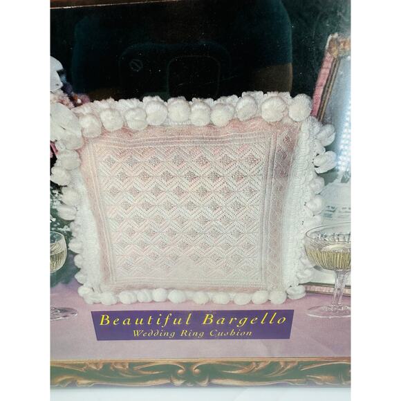 Beautiful Bargello Wedding Ring Cushion Kit Needlework Pillow Vintage Pink White - Picture 5 of 5